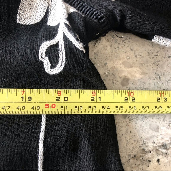 Forgotten Grace Tunic - Picture 7 of 9